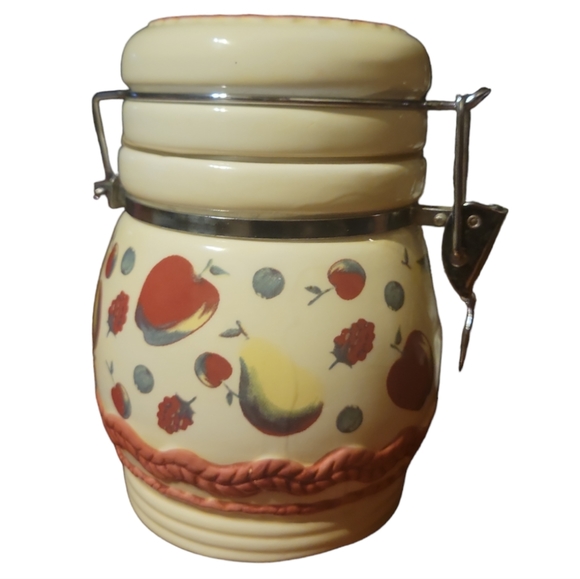 Vtg APPLE PEAR BERRIES CANISTER JAR APOTHECARY CONTAINER FRUIT RED IVORY HINGED - Picture 4 of 7